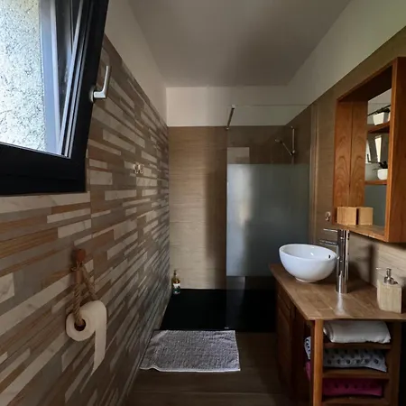 Maison Neuve T2 Vue Mer * Erbalunga (Corsica)